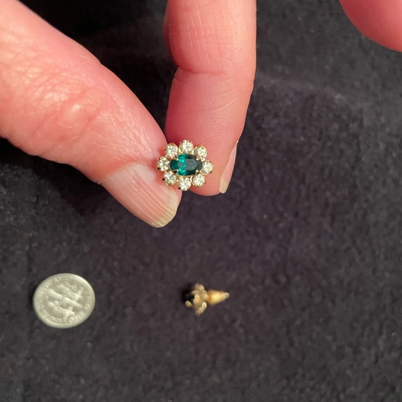 Costume Gold tone “Diamond and Emerald” Earrings - Picture 2 of 5